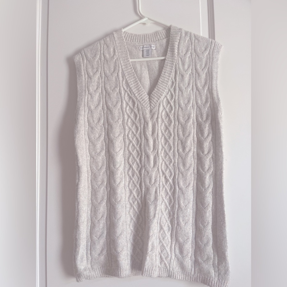 Vest sweater